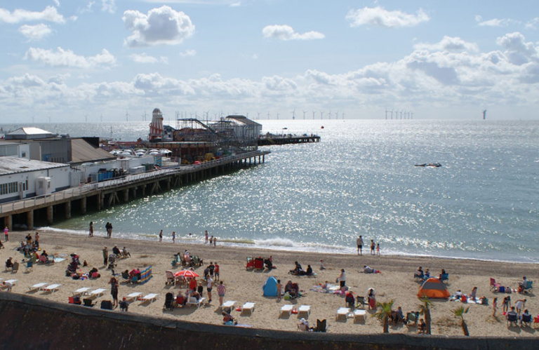 Clacton West beach3 768x499