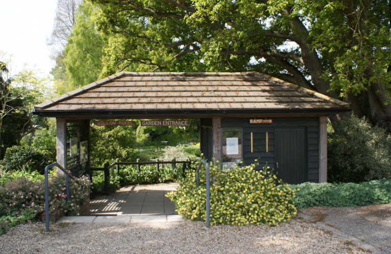 Beth Chatto2 768x499