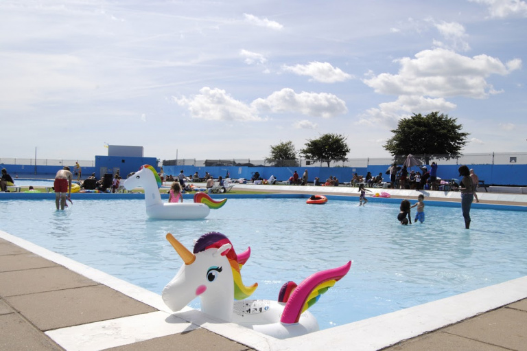 Brightlingsea Lido 01 768x511
