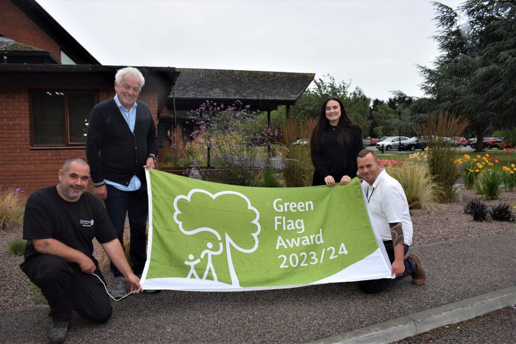 Parks and gardens in Tendring keep four Green Flags