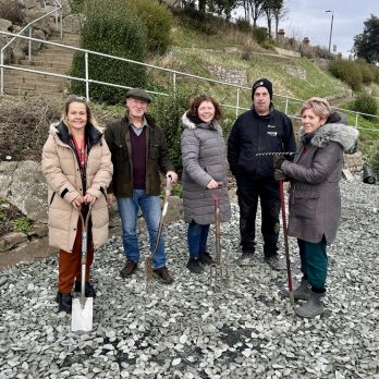 Volunteers dig in to help spruce up Dovercourt seafront